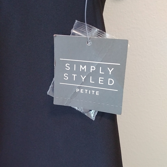 SIMPLY STYLED - Picture 7 of 8